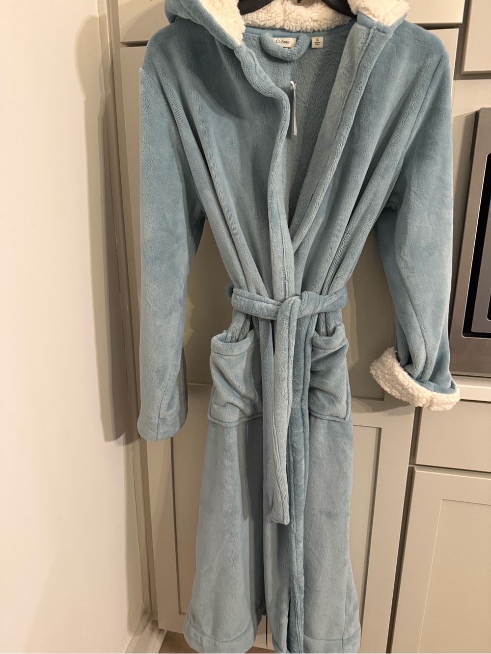 LL Bean Womens Wicked Plush Robe Mid-Length Size Medium Regular Hooded Sherpa
